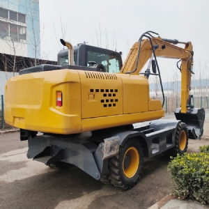 135型輪式挖掘機