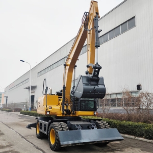 135型輪式挖掘機