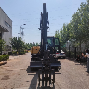 100型輪式抓木機(jī)