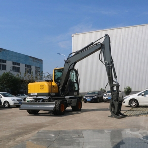 100型輪式抓木機(jī)