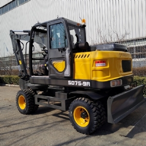 75型輪式挖掘機